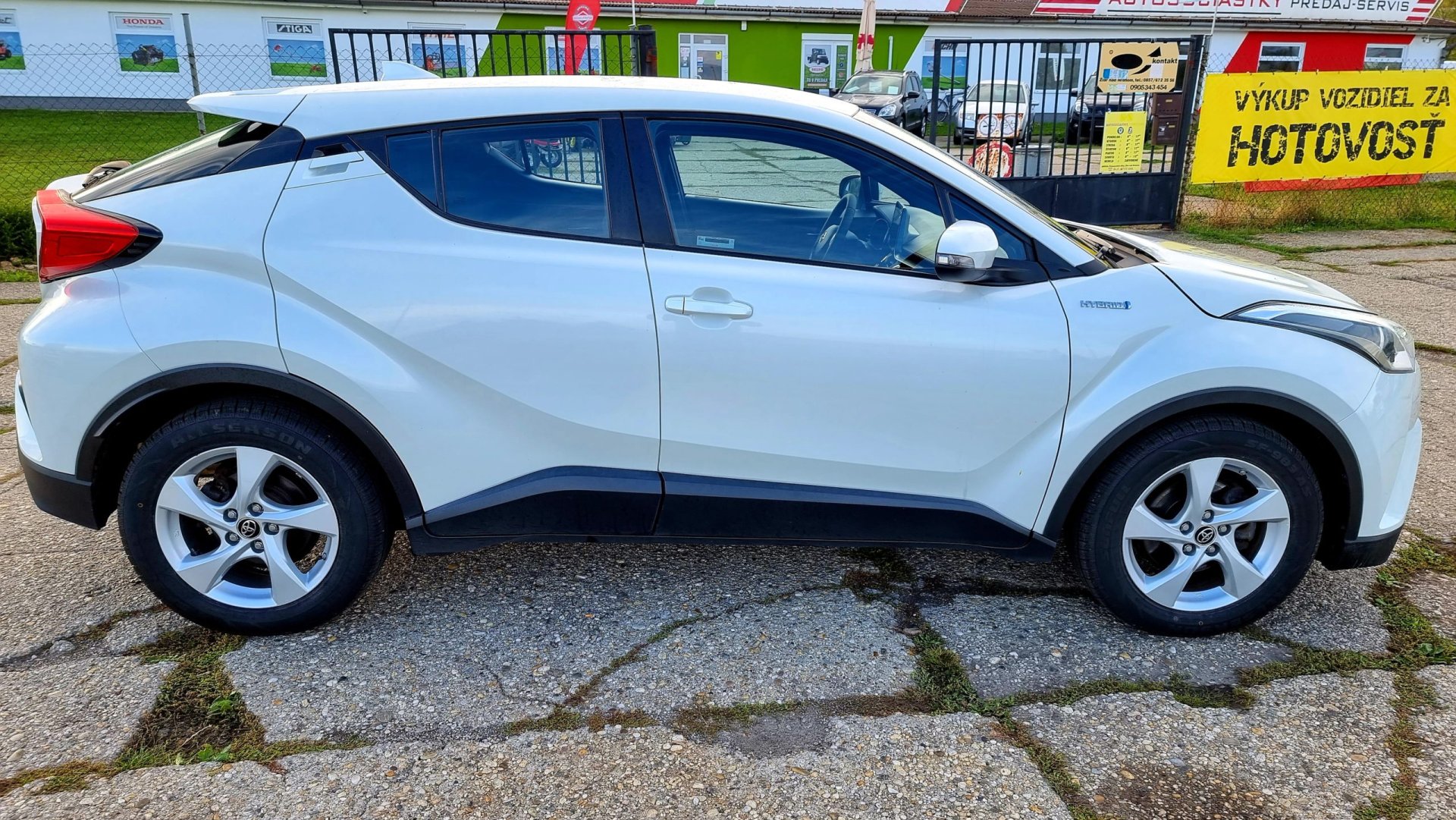 Toyota C-HR